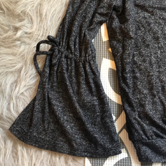 Off the shoulder top - Picture 3 of 4